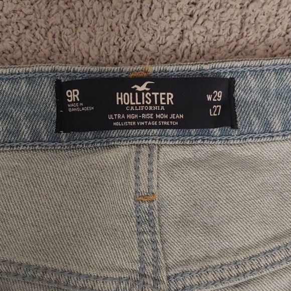 Never Worn! Ultra High-Rise Mom Jeans: Hollister - Picture 5 of 7